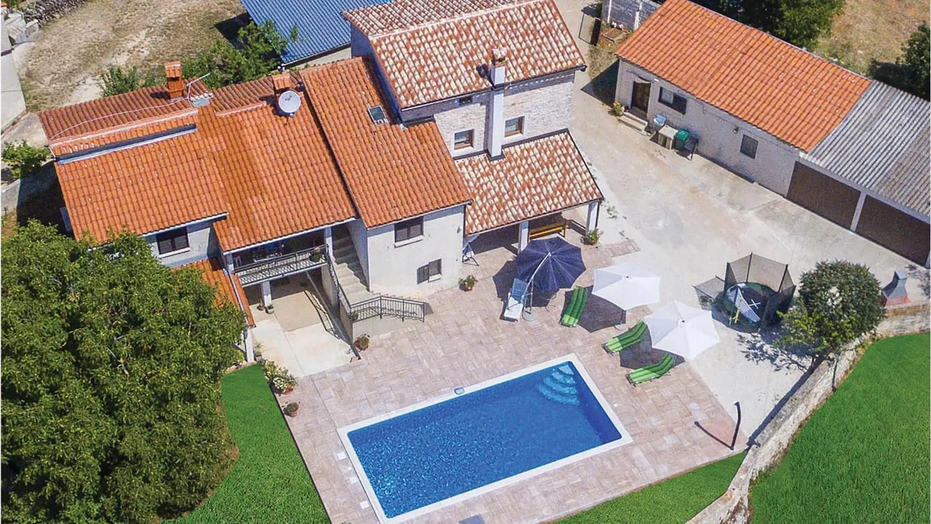 3 Bedroom Beautiful Home In Svetvincenat Croatia